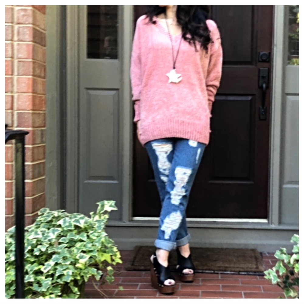 ✨LAST ONE ✨Oversized chenille V neck soft sweater - Picture 4 of 5